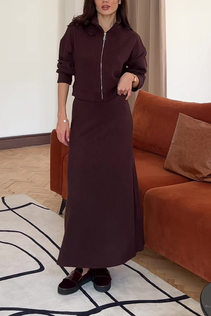 Ensemble deux pièces haut zippé à revers en tricot de couleur unie et jupe longue
