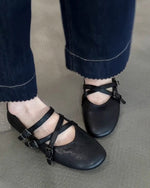 Sheepskin leather round toe cross strap flat Mary Jane shoes