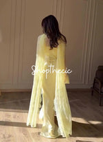 Abito in pizzo plissettato tettonico