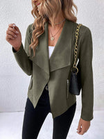 Kurze Jacke mit langem Arm und Wildlederkragen