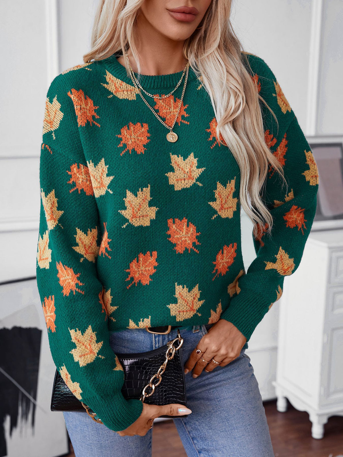 Lässiger Pullover aus Jacquard mit Ahornblatt-Muster