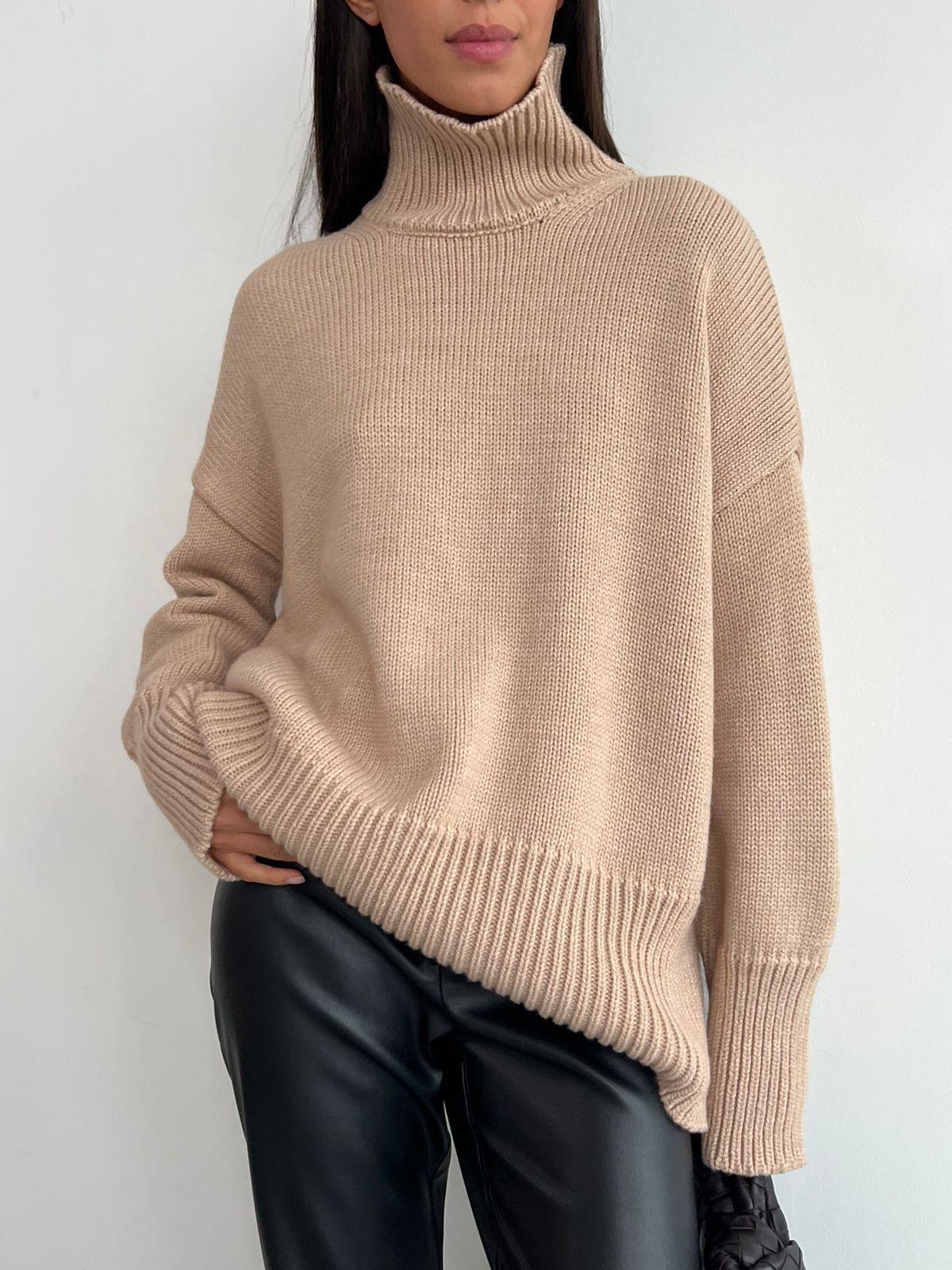 Lockerer, einfarbiger Strickpullover mit halbem Rollkragen