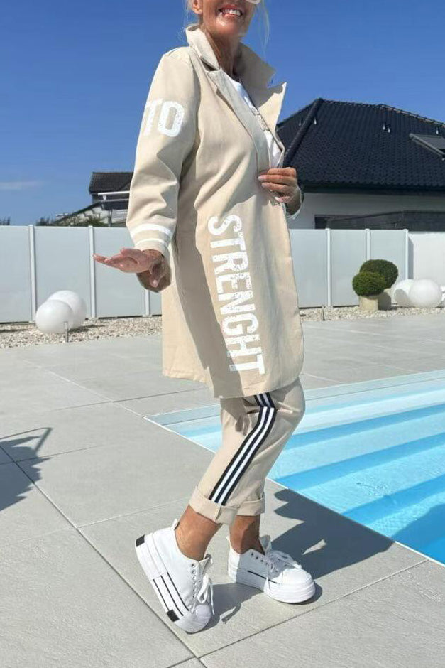Ensemble deux pièces trench-coat et pantalon mi-longs à imprimé lettres