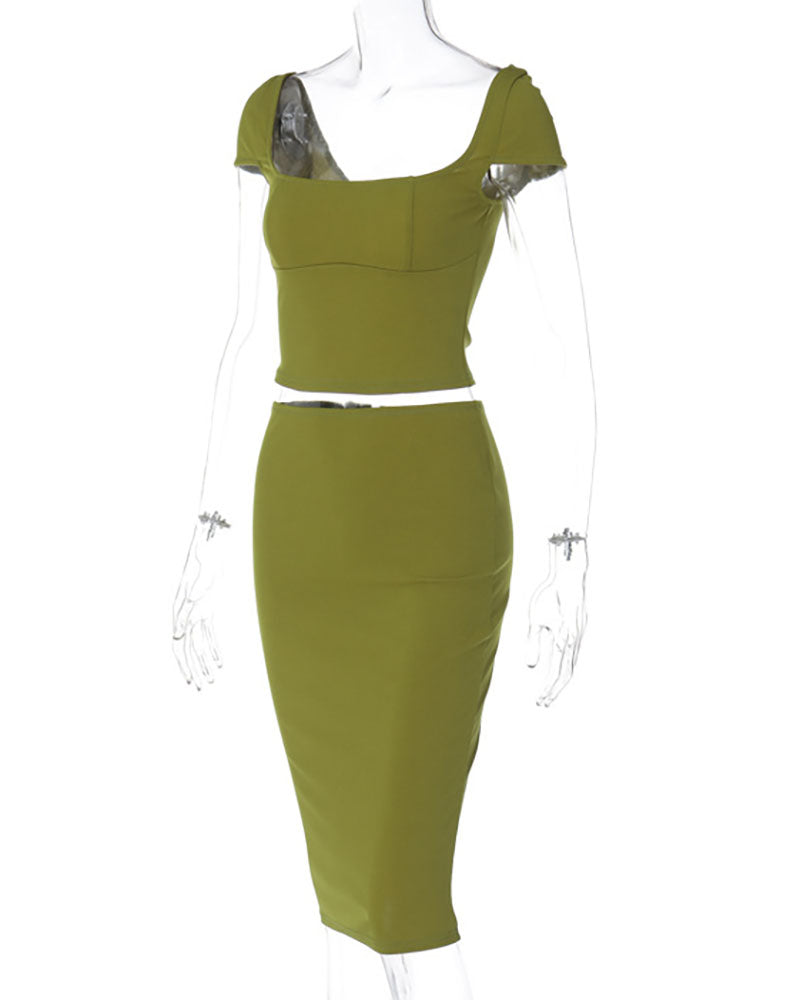 Elegant short-sleeved top and hip skirt suit