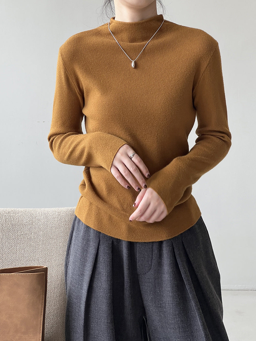 Halber Rollkragenpullover aus gebürstetem Soft-Touch