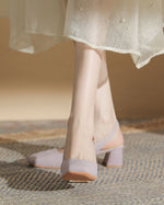 Sandalen mit klobigem Absatz, Riemen an der Rückseite und quadratischer Zehenpartie