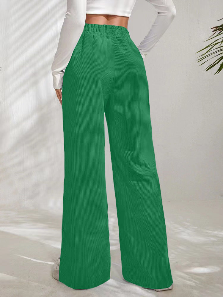 Cordhose mit hohem Bund und Schlitz am Saum