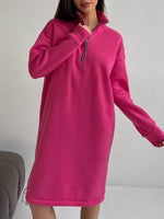 Fleece-Sweatshirtkleid mit Rollkragen und halbem Reißverschluss