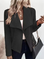 Einfarbige, kurze Jacke mit Waffelstrickkragen und langen Ärmeln