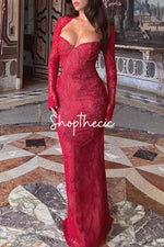 Abito sirena senza spalline con volume scolpito