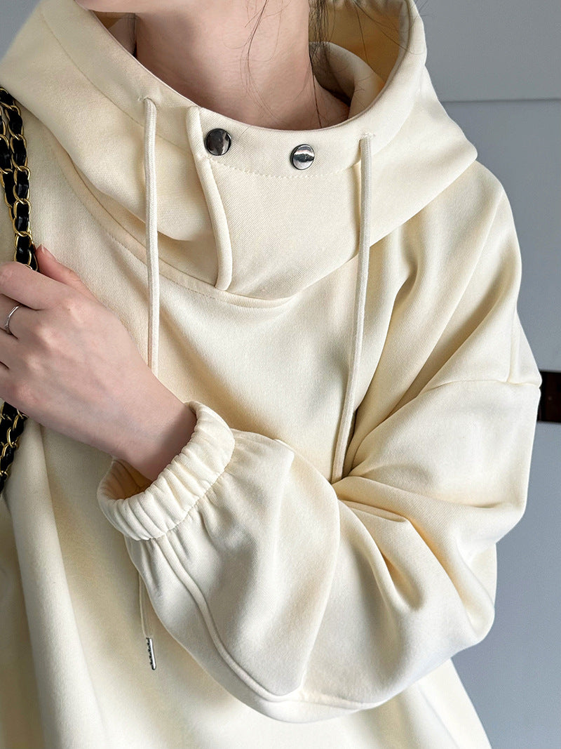 Halbhoher Kragen mit Knopfdetails, dicker, lockerer Kapuzenpullover