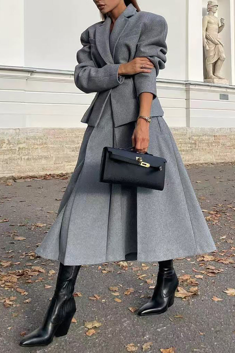 Costume deux pièces en laine à simple boutonnage, coupe slim, avec veste et jupe