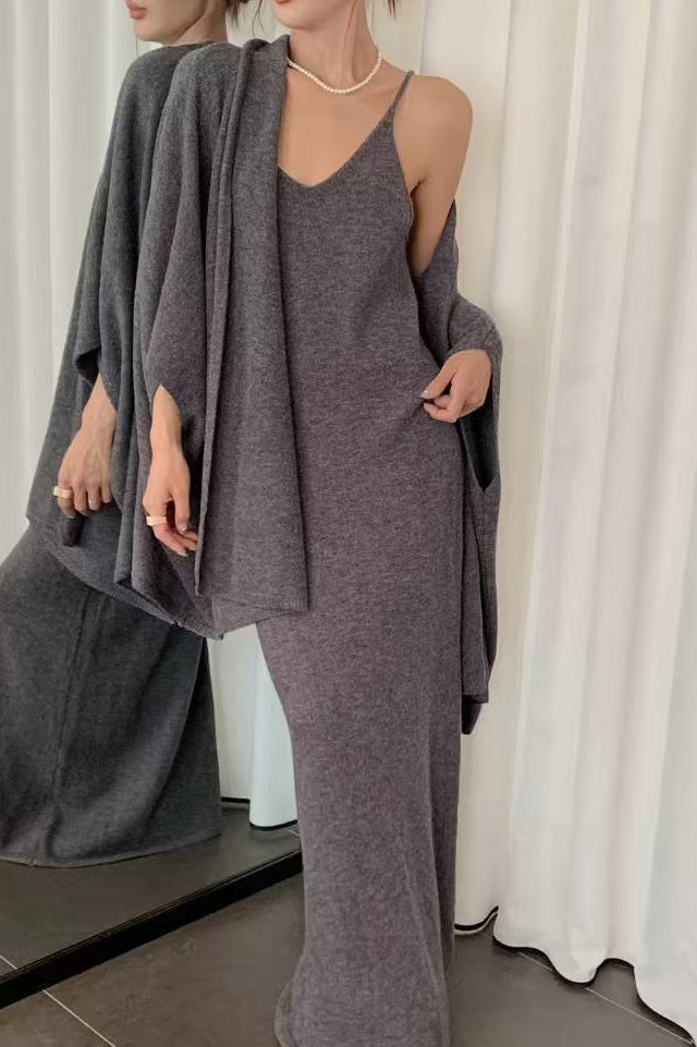 Knitted shawl coat and suspender dress two-piece suit