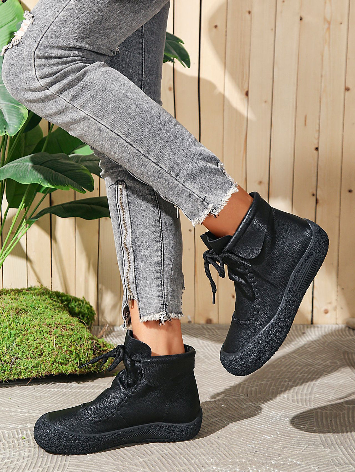 Autumn Sigh Retro Platform Lace-up Ankle Boots