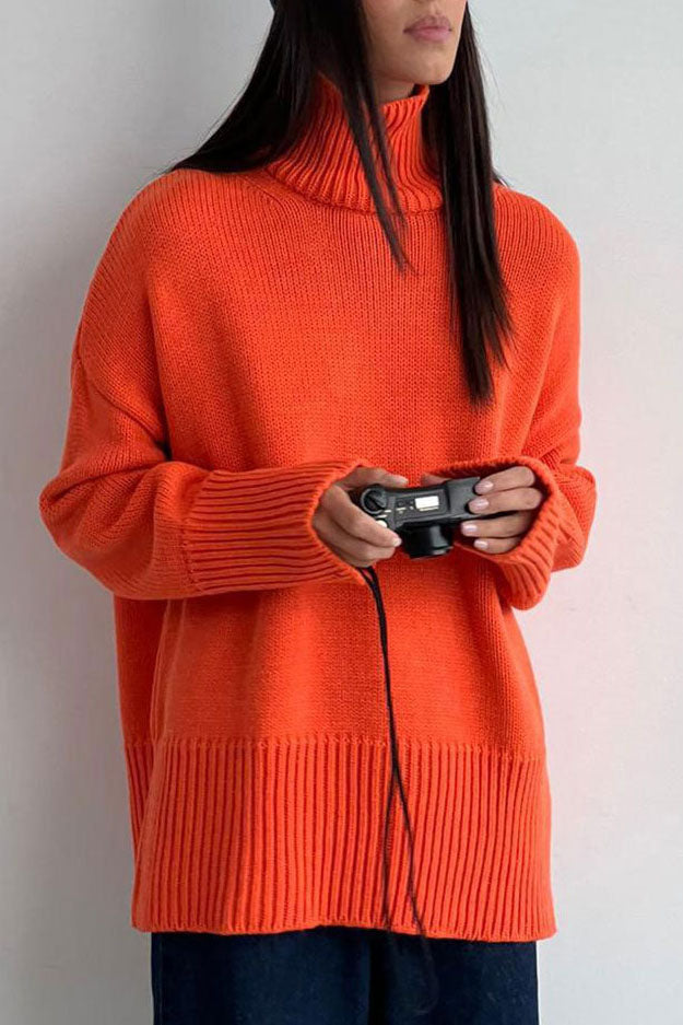 Lockerer, einfarbiger Strickpullover mit halbem Rollkragen
