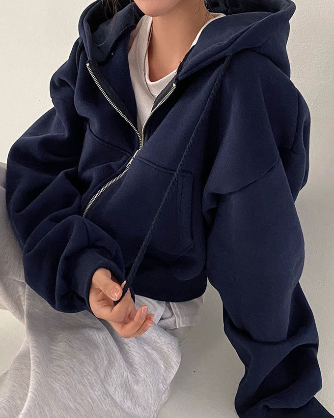 Kurzer, lockerer und einfarbiger Hoodie im Hip-Hop-Stil