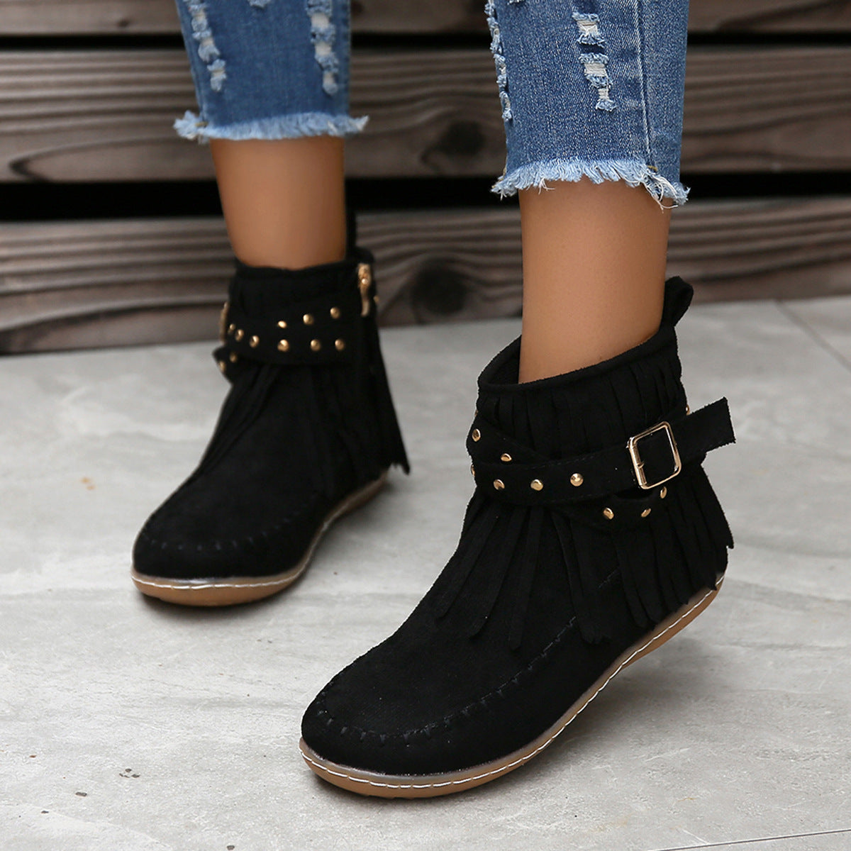 Studded flat tassel boots