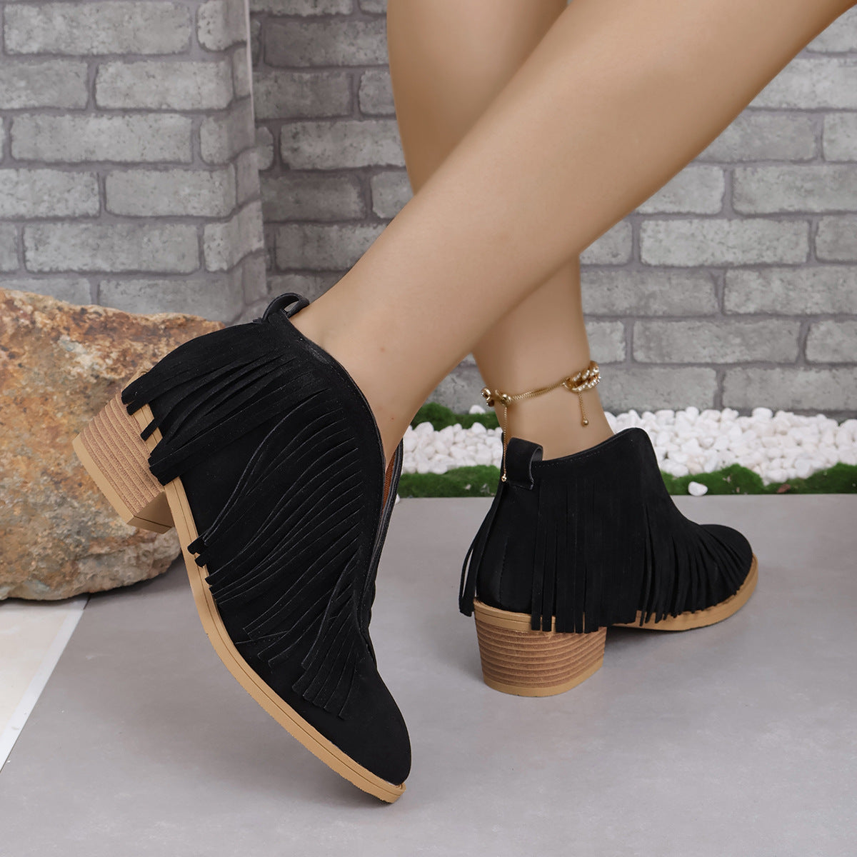 Spitze Retro-Lederstiefel aus Wildleder mit Fransen