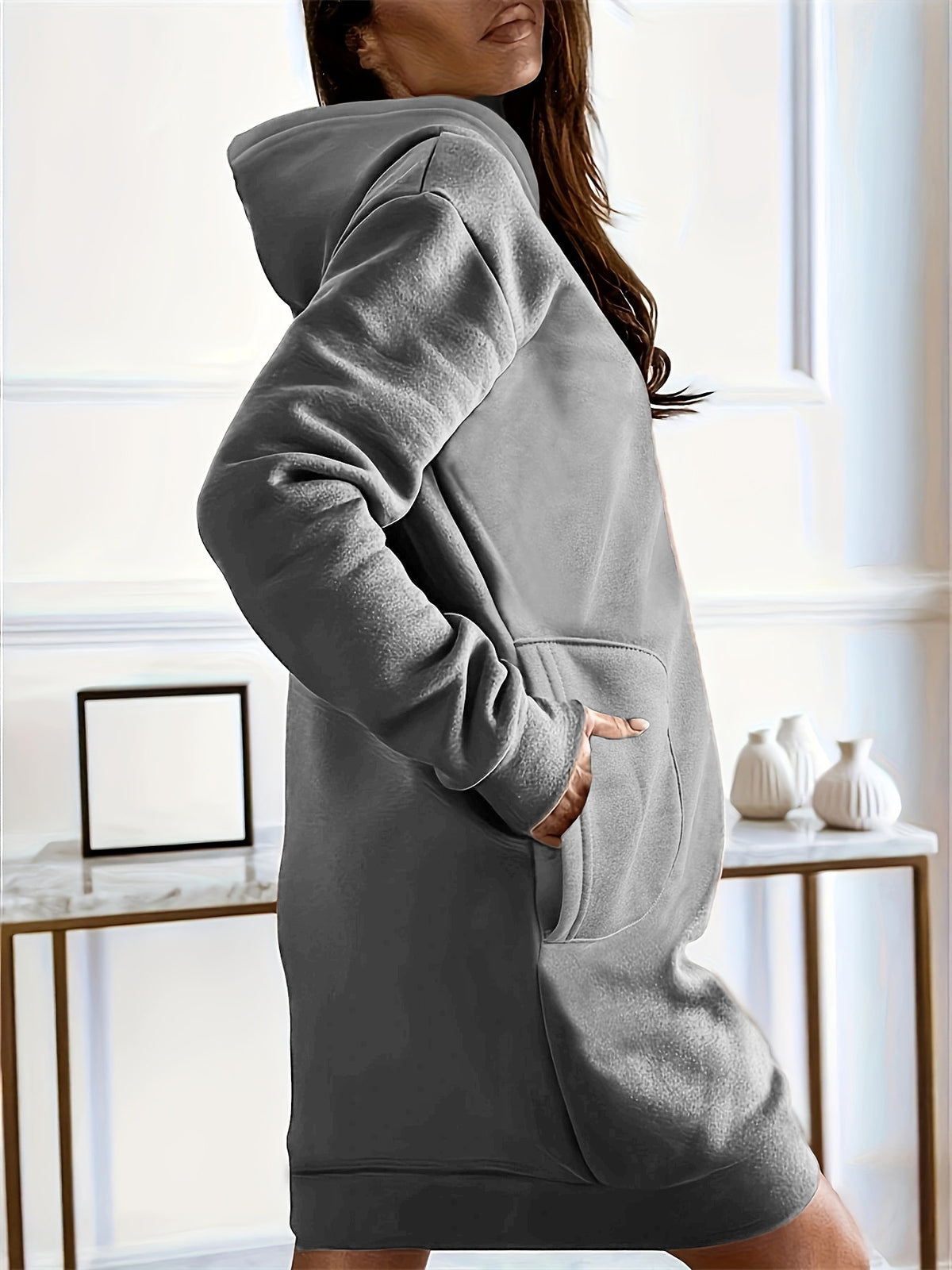 Robe sweat mi-longue poches à capuche