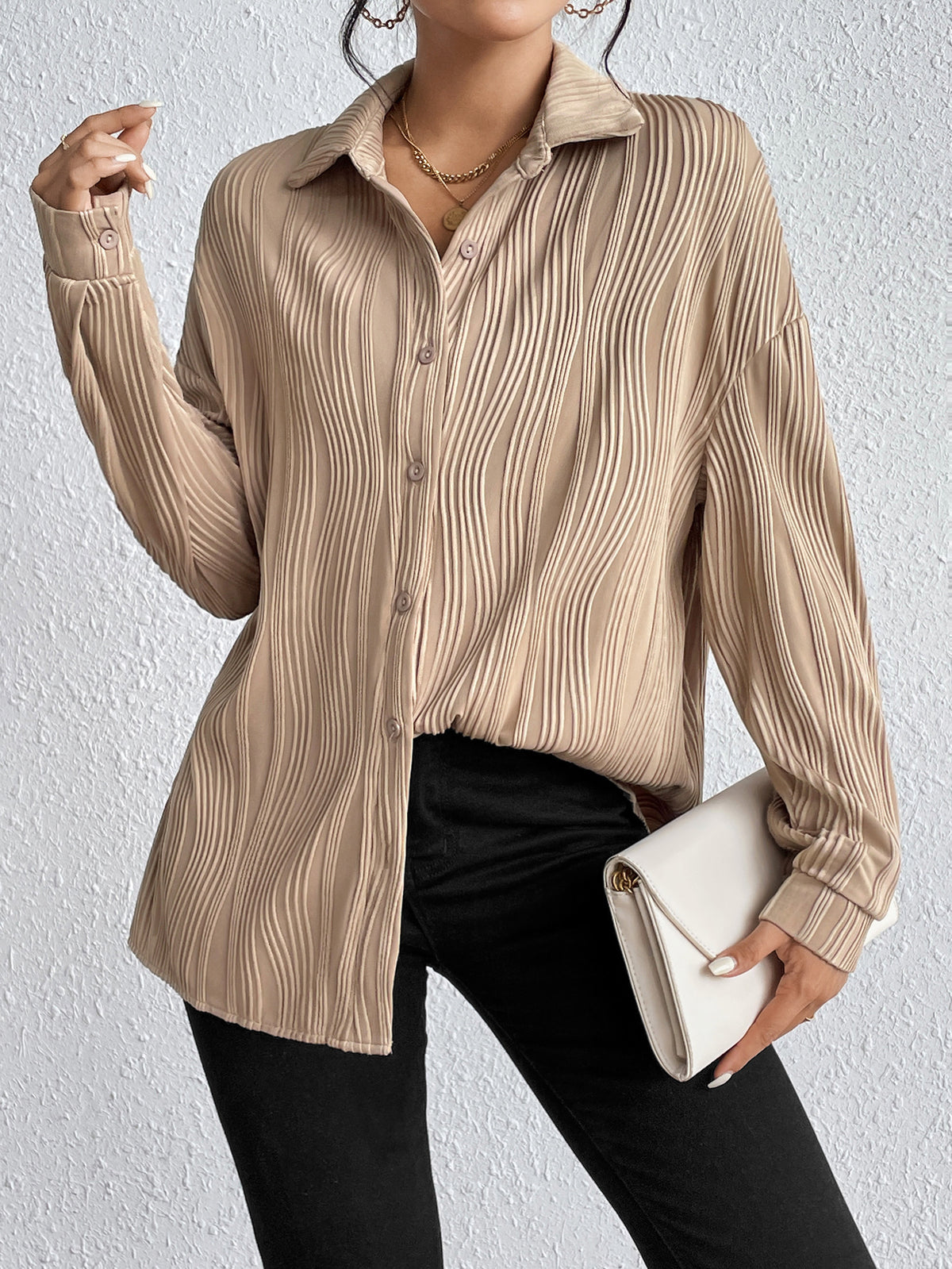 Chemise texturée boutonnée à col rabattu