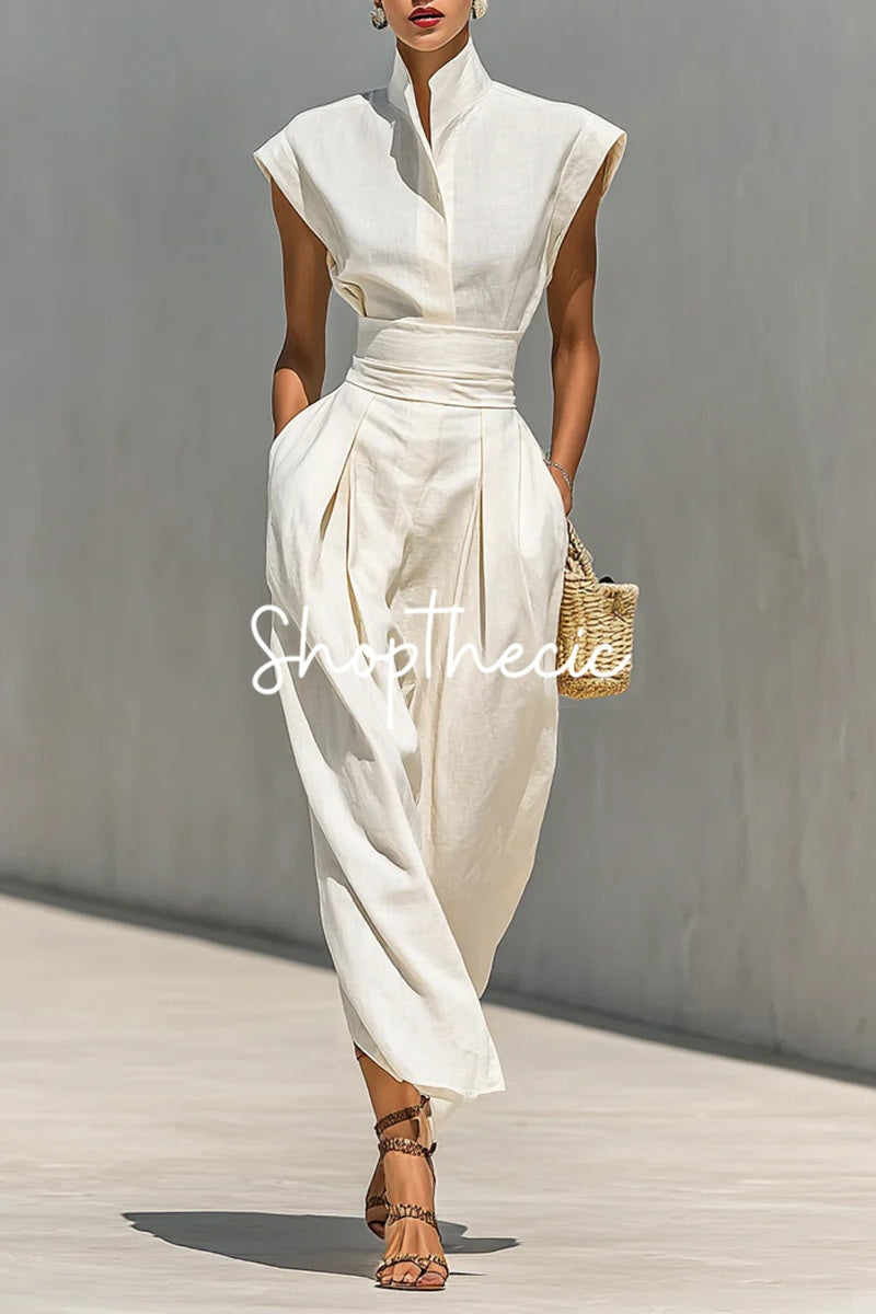 Solid color high-waisted turtleneck shirt dress