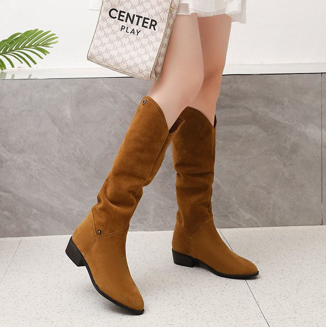 Botas de vaca usadas de duas maneiras
