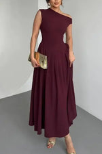 Temperamentvolles, einfarbiges, langes, plissiertes One-Shoulder-Kleid