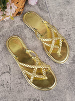 Flache Sandalen mit gewebtem Zehenring in Gold und Silber