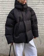 Lockere Baumwolljacke mit Kapuze von Timeless Beauty