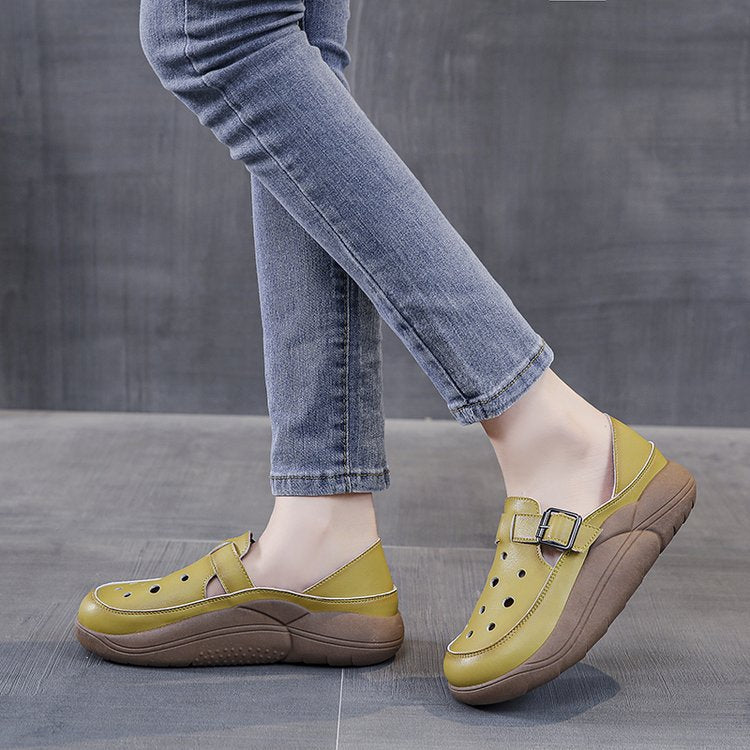 Flache Retro-Gartenschuhe in Kroko-Optik mit dicker Sohle
