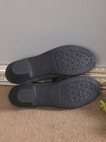 Round-toe Velcro Pearl Mid-heel Pumps