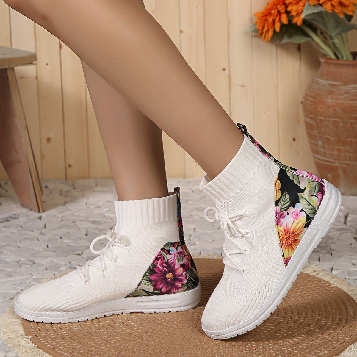 Hohe, elastische Sock-Boots zum Schnüren mit runder Spitze