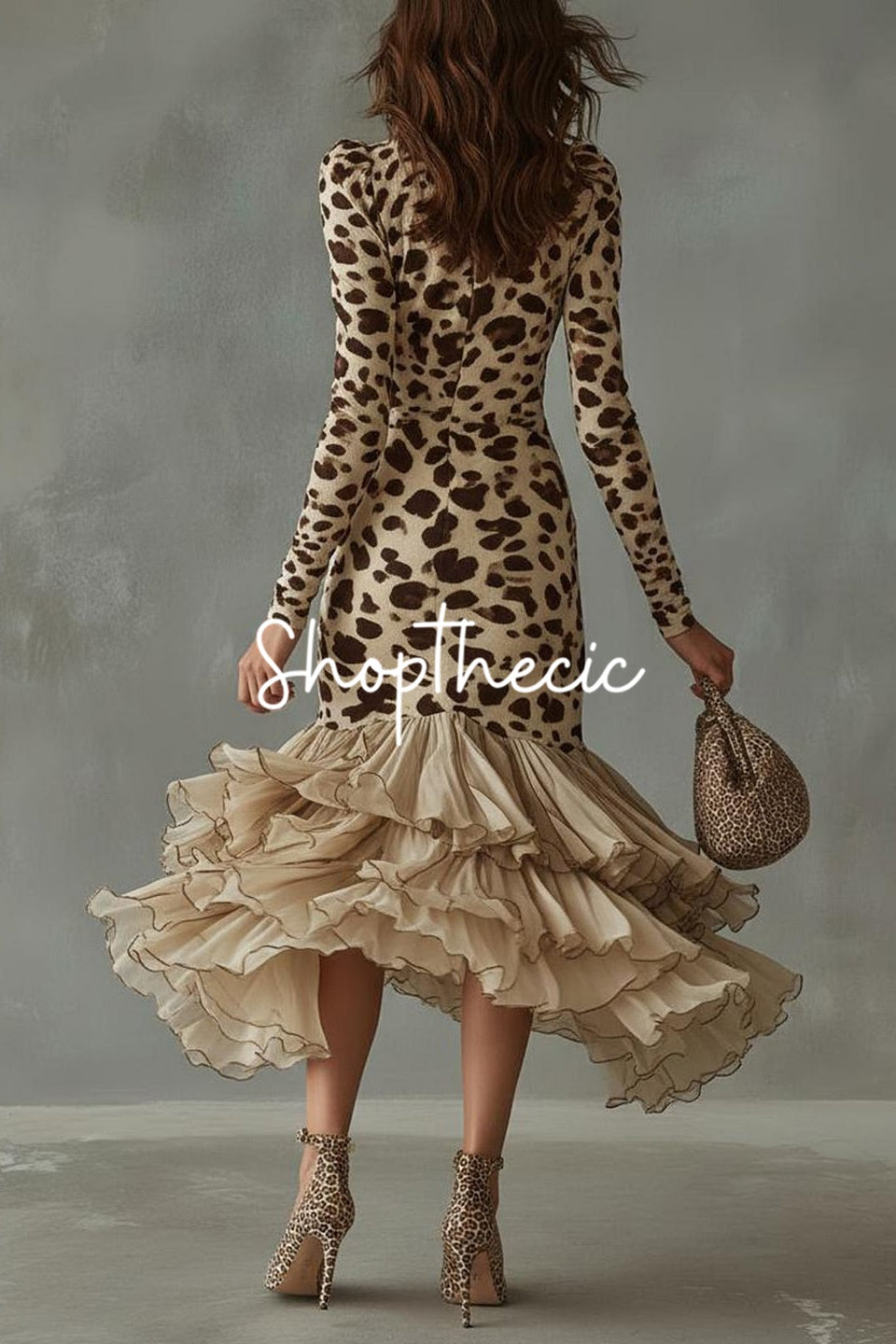 Long-sleeved V-neck chiffon trim leopard dress