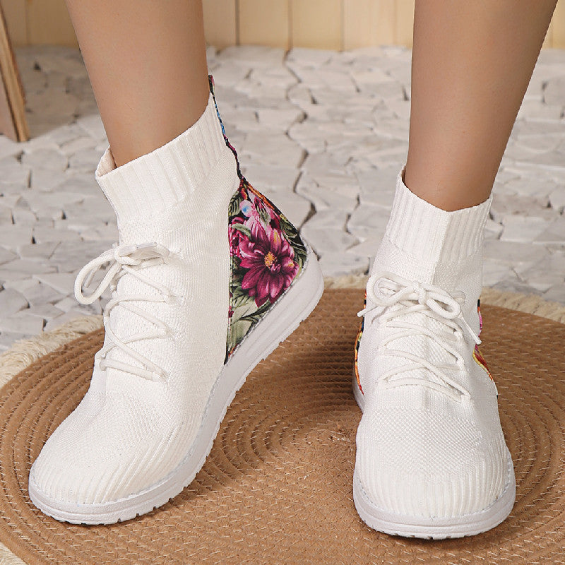 Hohe, elastische Sock-Boots zum Schnüren mit runder Spitze