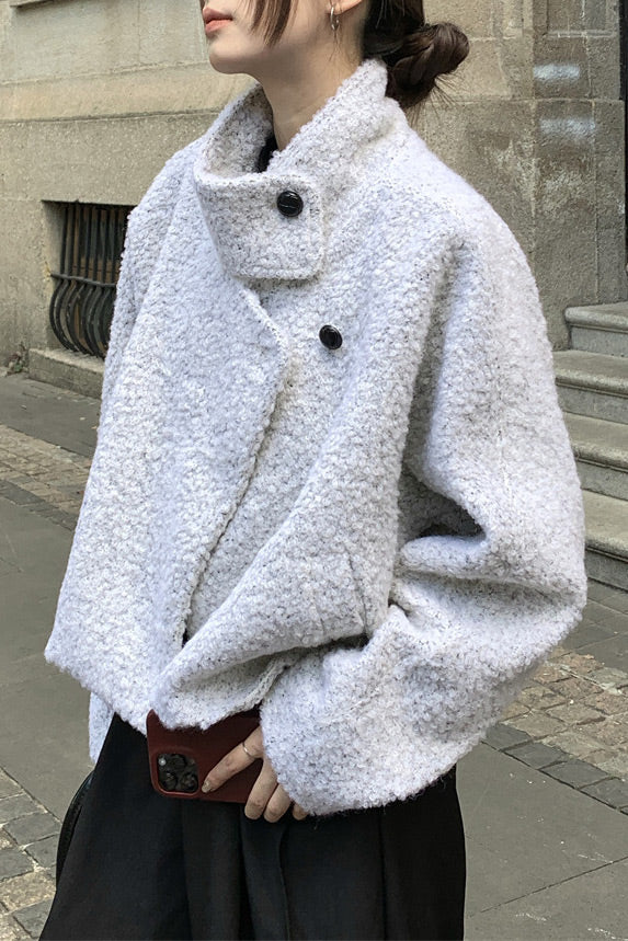 Grayish-white relaxed style stand-up collar short wool coat