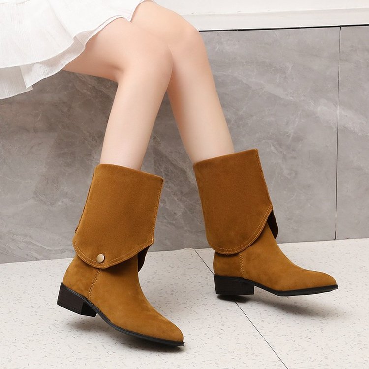 Botas de vaca usadas de duas maneiras