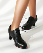 Geschnitzte Brogue-Stilettos im Vintage-Stil