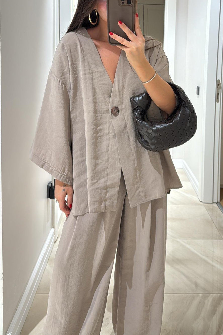 Ensemble deux pièces haut ample à manches longues et col en V à un bouton et pantalon taille haute