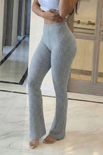 Tight-fitting stretchy high-waisted flared yoga leggings