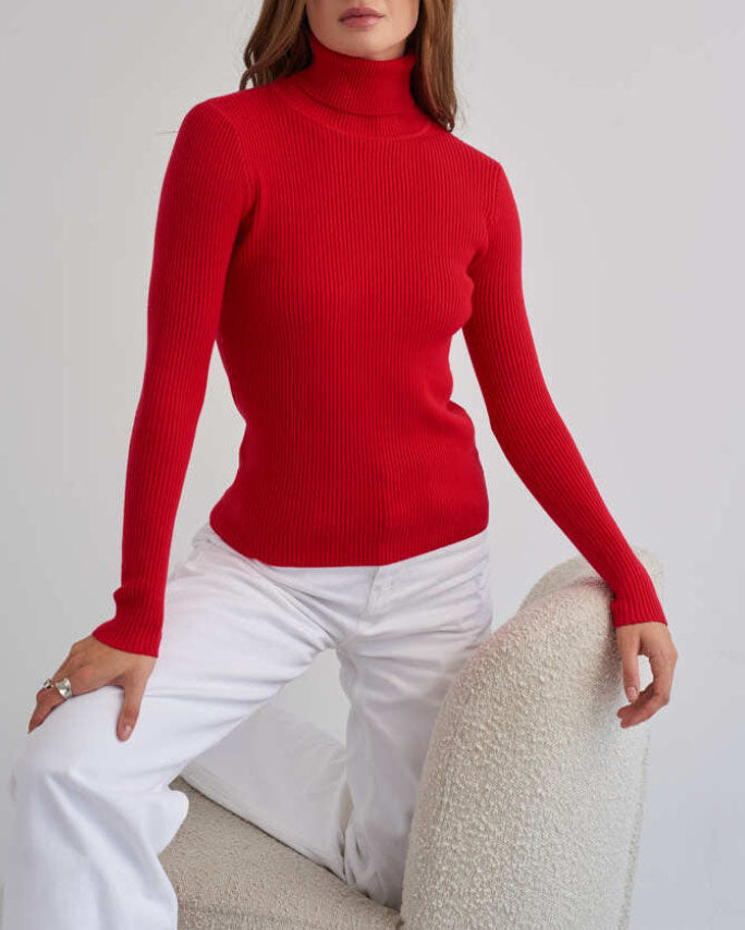 Pull tricoté à col roulé essentiel et polyvalent