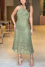 Oversized knitted flower halter neck backless fitted knitted dress