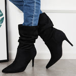 Mittelhohe Stiefel mit Stiletto-Absatz und spitzer Zehenpartie