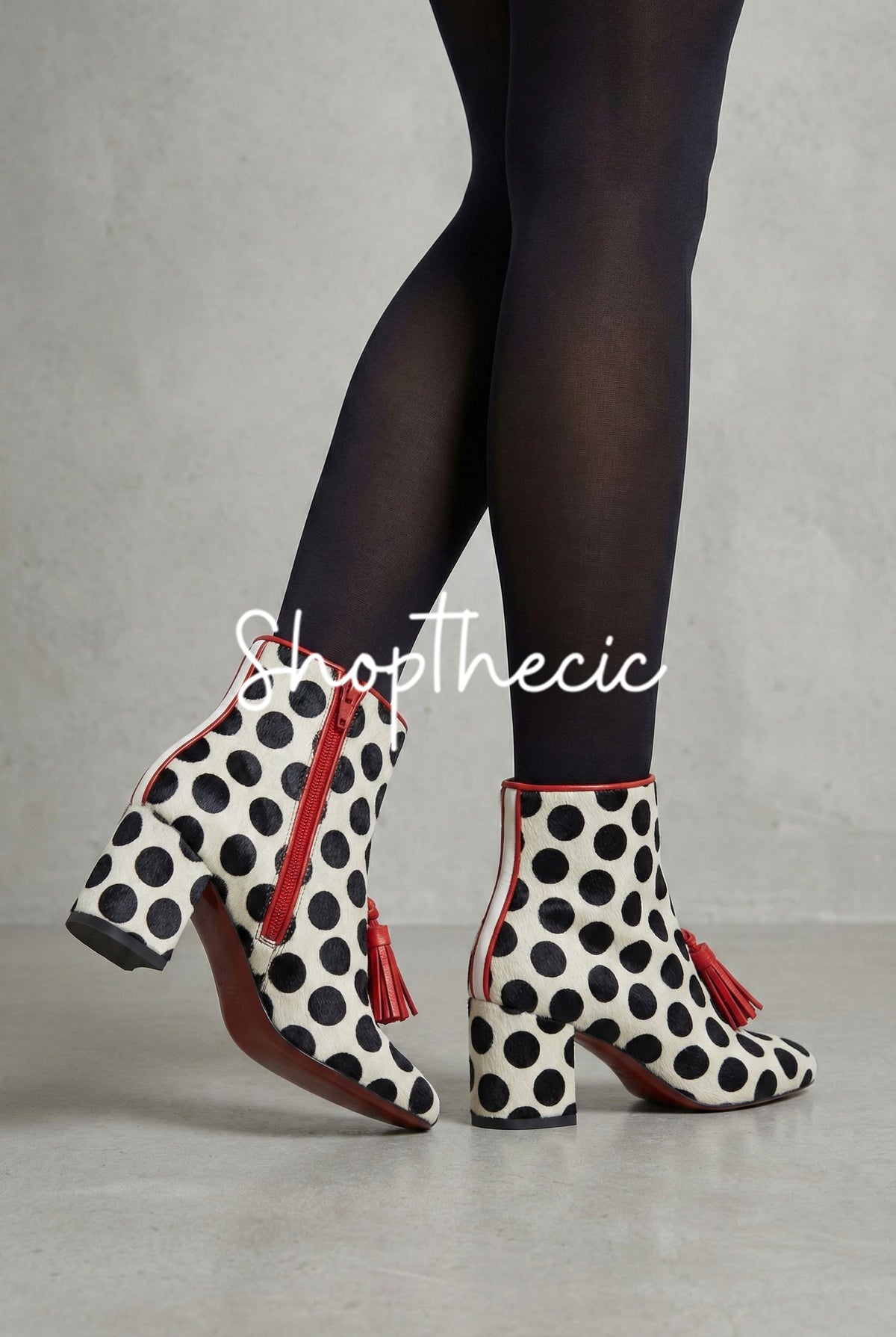 Stivali moderni Maverick con punta quadrata, nappe a pois e tacco medio