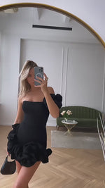 One-shoulder Ruffle Waist Bodycon Dress