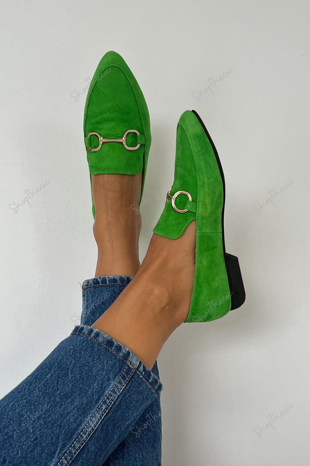 Chic Metal buckle suede pointed-toe mules