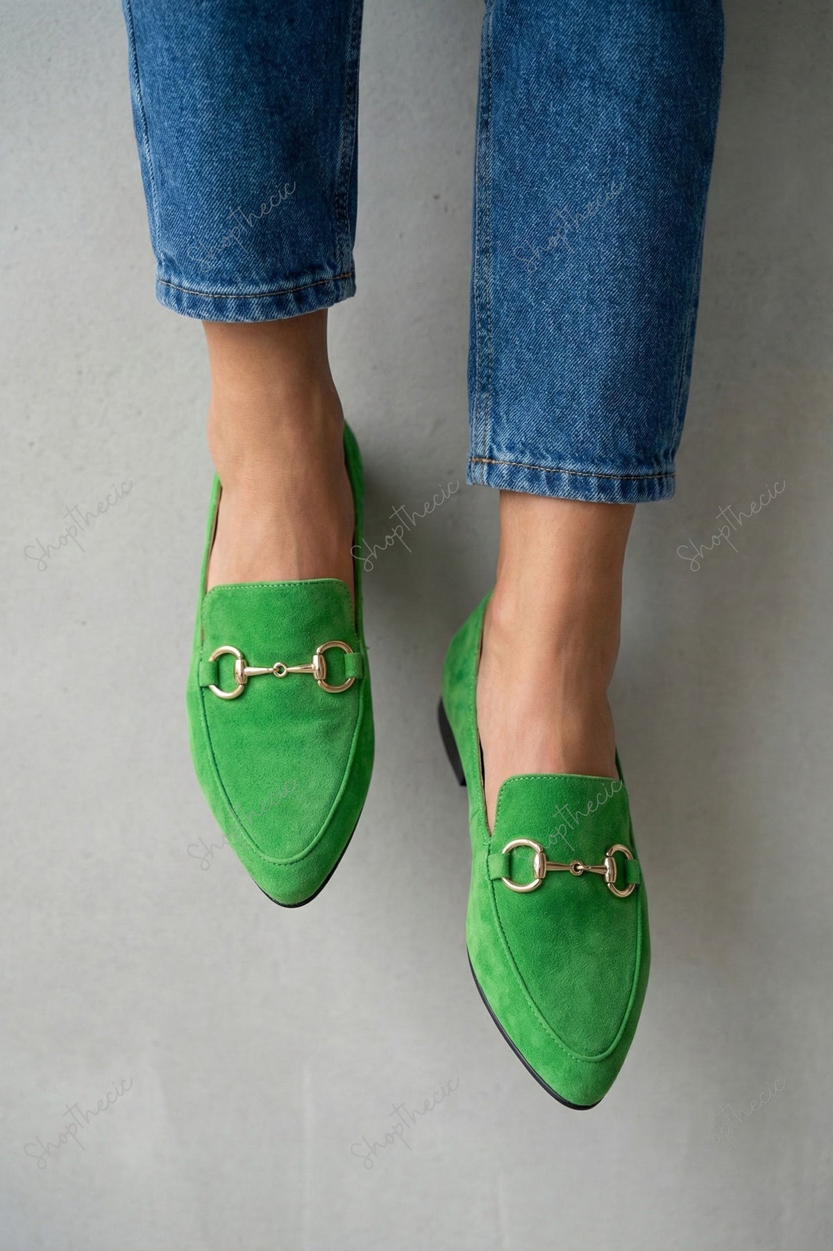 Chic Metal buckle suede pointed-toe mules