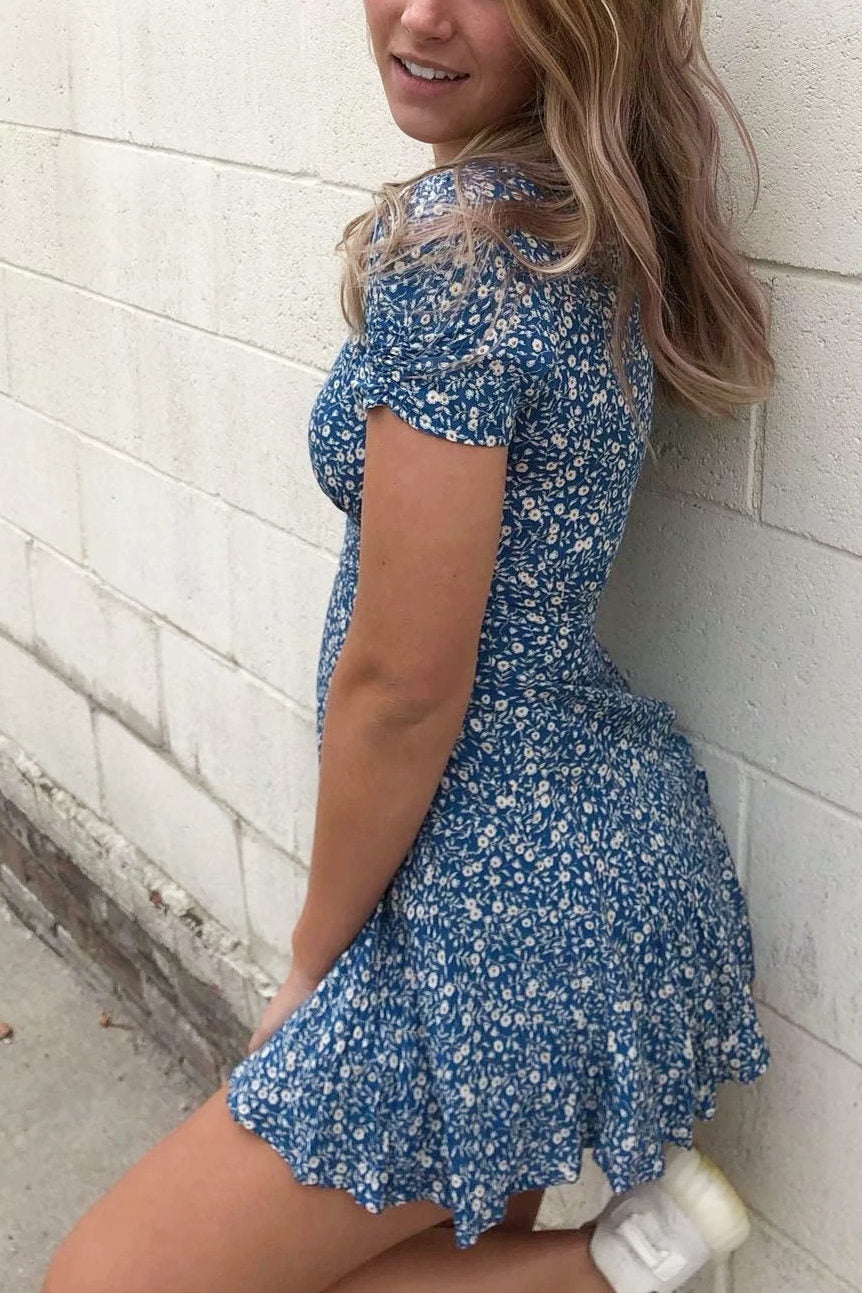 Robe d'été chic à fleurs et col en V