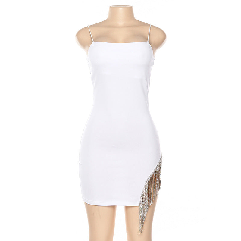 Robe moulante sans bretelles à pompons