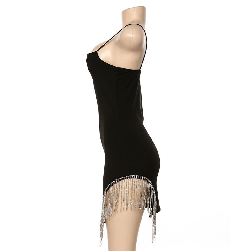 Robe moulante sans bretelles à pompons