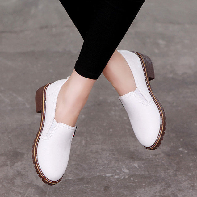 Chaussures plates Oxford à lacets et bout rond